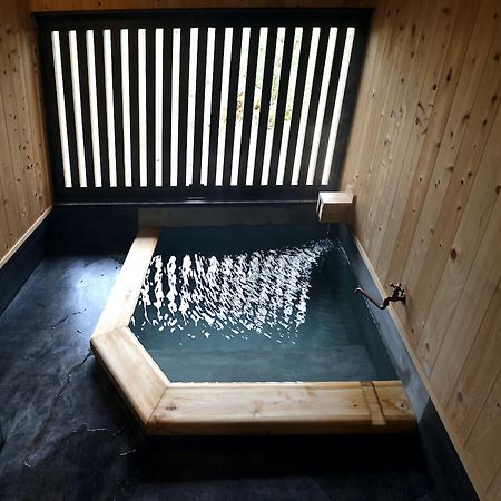 Kominka Neri（古民家煉り） Miyawaka Екстер'єр фото